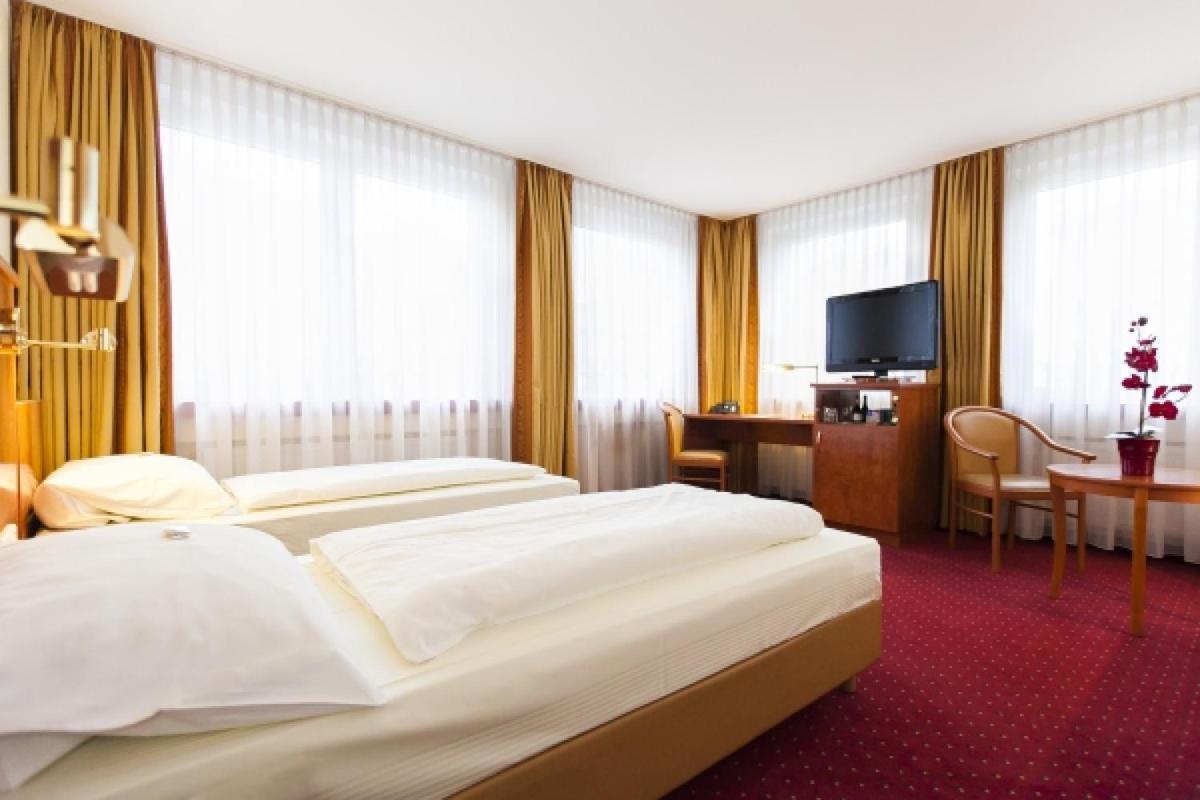 Hotel Am Berliner Platz ลังเงนเฟลด์ ห้อง รูปภาพ